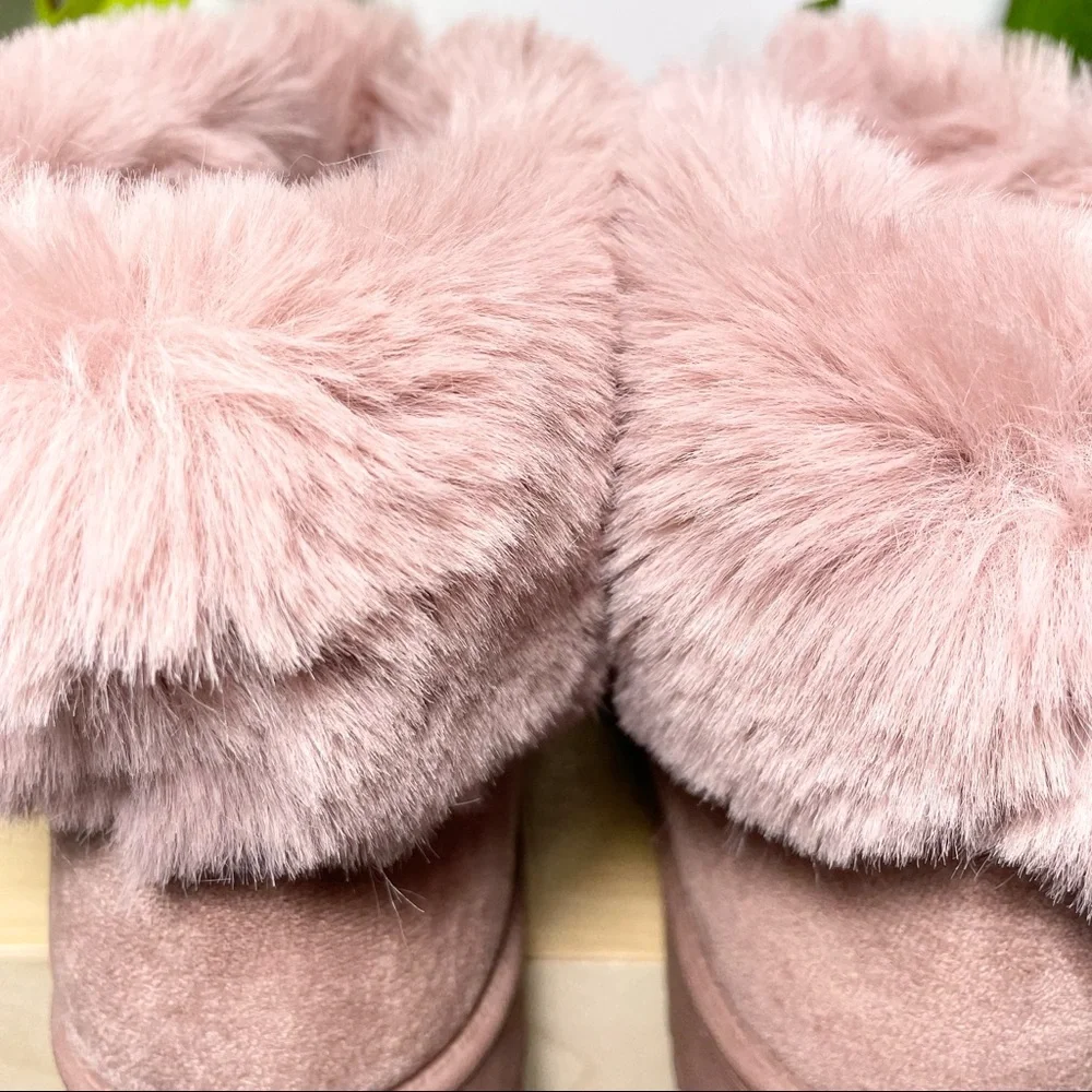 NWT 7.5, 8 light pink fuzzy fur booties - Picture 6 of 10